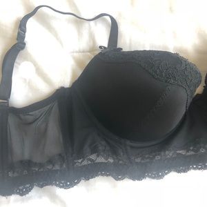 36C H&M black push up bra. Like New! ✨